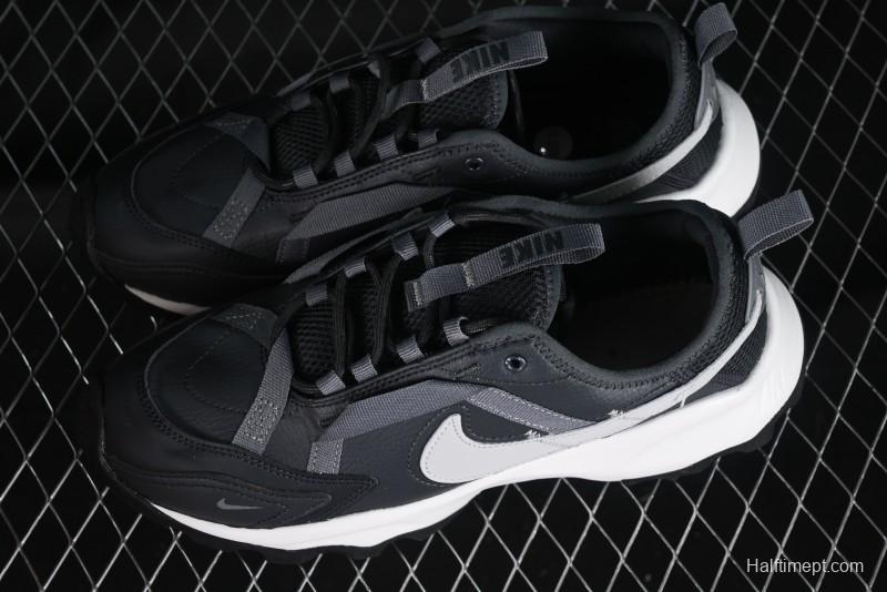 Nike TC 7900 Retro Chunky Dad Shoes with Reflective Swoosh and Cushioned Sole - DD9682-001