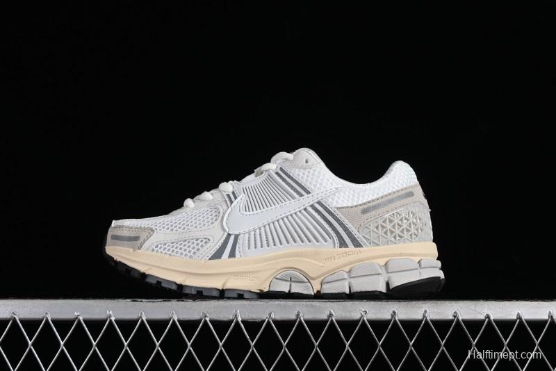 Nike Zoom Vomero 5 Retro Casual Running Shoes with EVA Lightweight Cushioning - HF0731-007