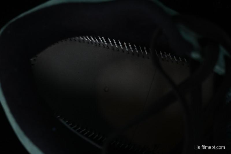 Nike Zoom Kobe IV Basketball Shoes with Electroplated Silver Design - FQ3545-300