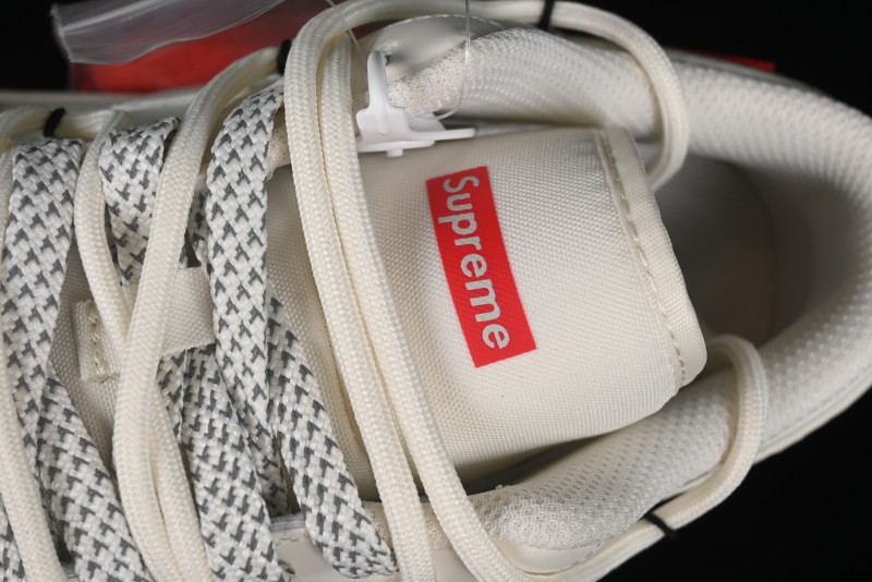 Nike Air Jordan 1 Low Supreme Collaboration - Retro Basketball Shoes in Off-White Red with Small Logo - SJ9950-017