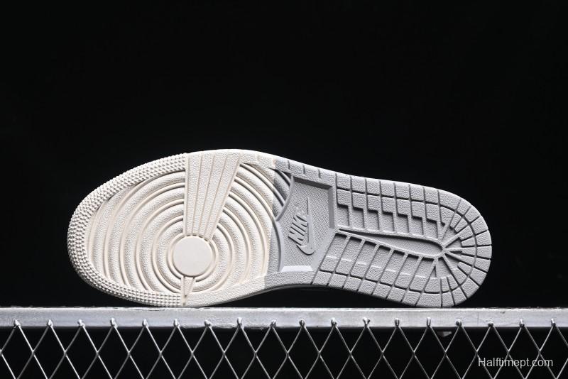 Nike Travis Scott x Fragment Design x Air Jordan 1 Low OG SP AJ1 Sneakers with Reverse Swoosh - SJ2068-134