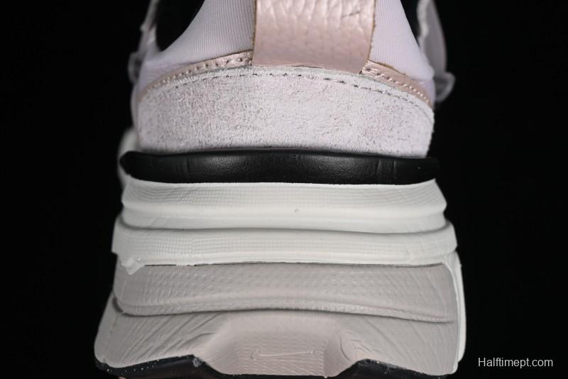 Nike Runtekk V2K Retro Low-Top Running Shoes with Cushlon Foam and Anti-Slip Design - FN6703-001