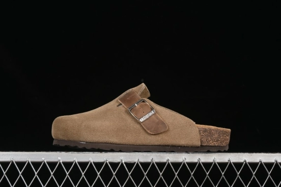 Birkenstock Arizona Soft Footbed Sandals with Suede Leather and Lambswool Lining - G.D4