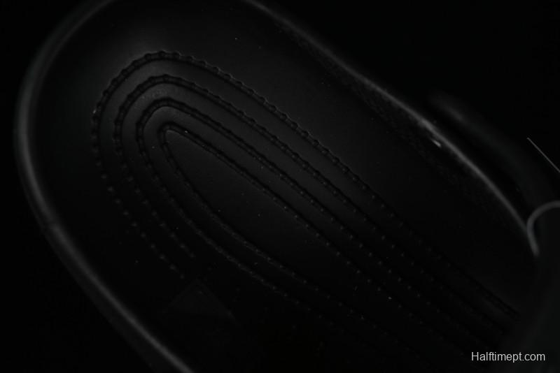 Crocs Classic Clog Two-Way Beach Sandals with Ventilation Holes - B.D4