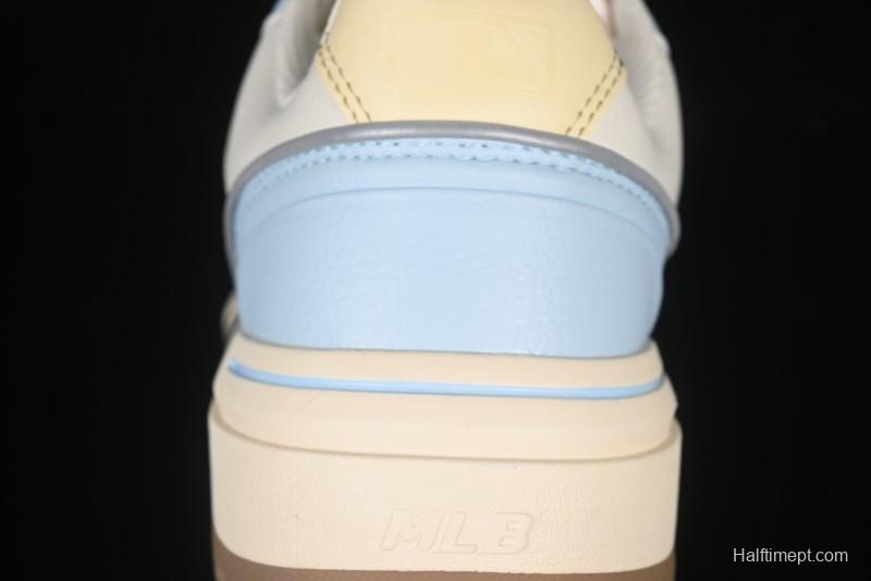 New York Yankees Chunky Liner Mid Denim Monogram Platform Sandals - 3ASXCA12N50IVS