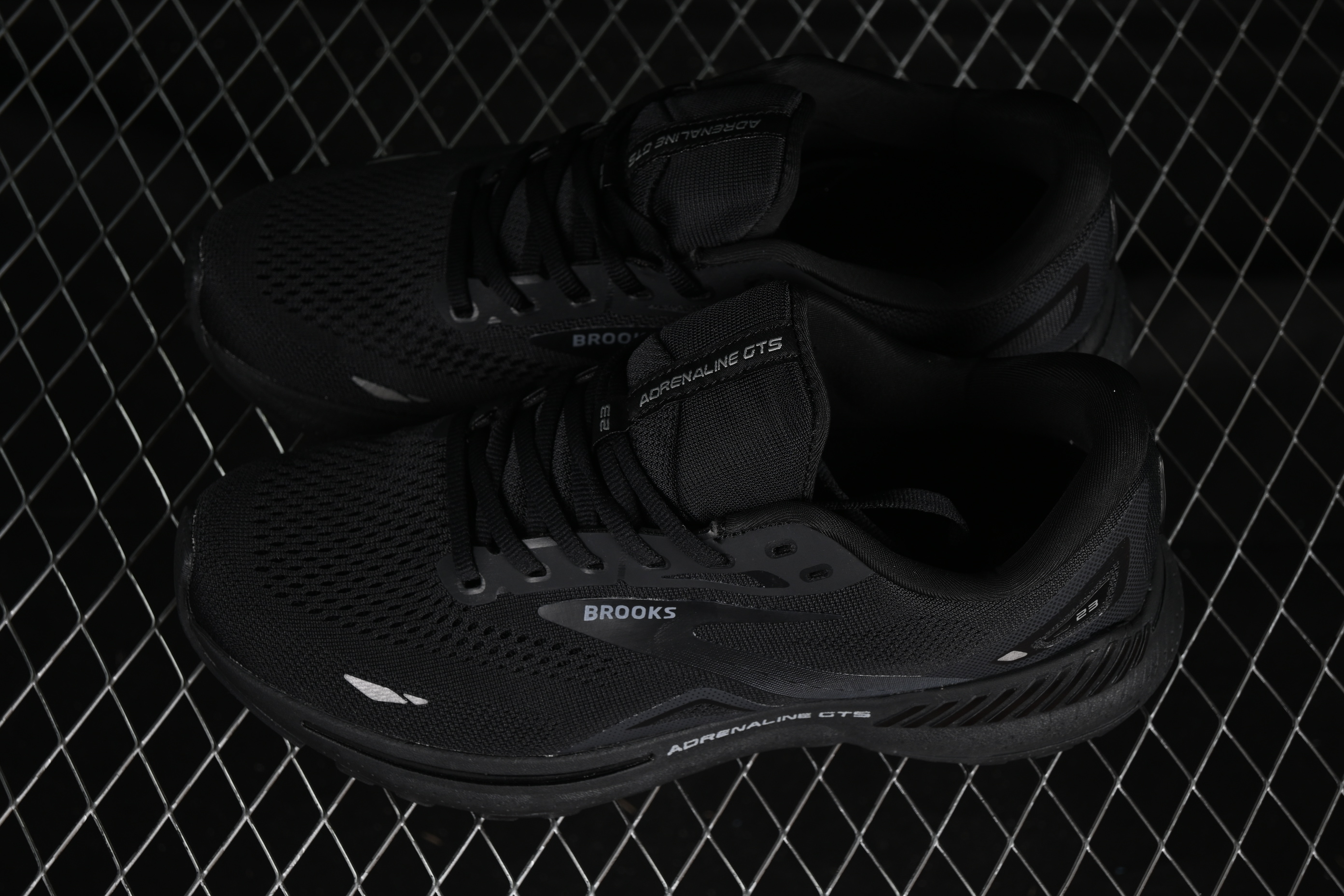 Brooks Adrenaline GTS 23 Running Shoes with Breathable Mesh Upper - 1103911D020
