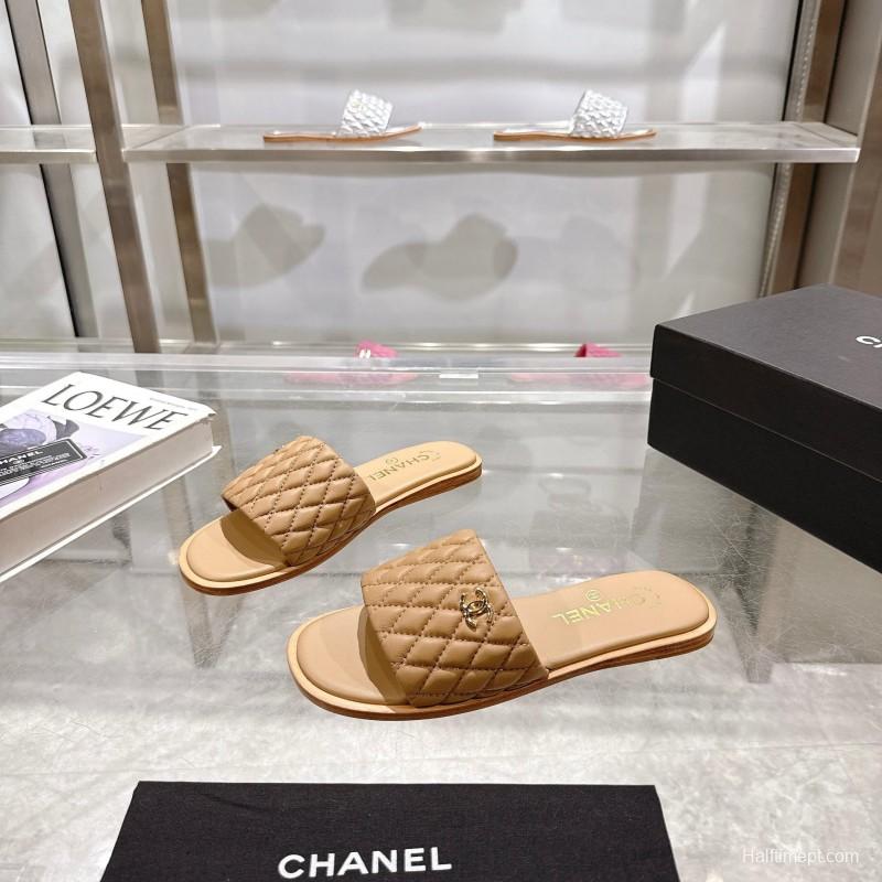 2025 Women Chanel Beige Lambskin Slippers LY00240