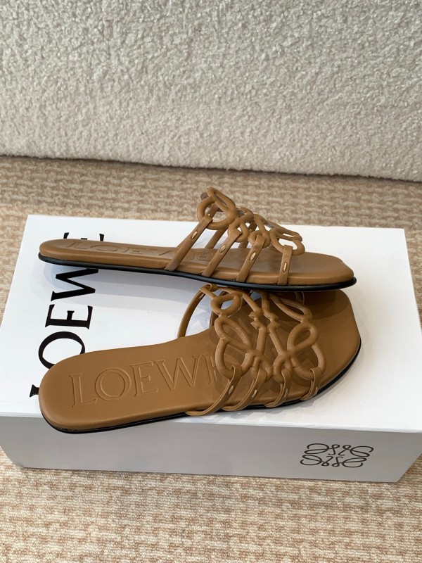 2025 Loewe Brown Leather Slippers KFY00250