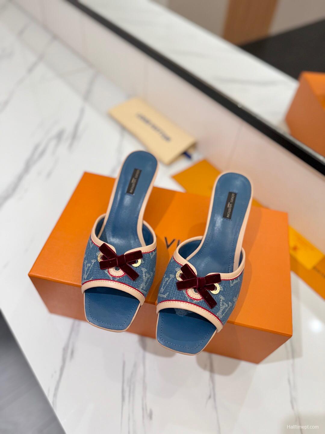 2025 Women Louis Vuitton Blue Denim Leather Sandals KFY00310