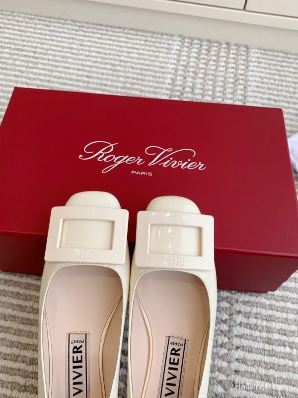 2025 Women Roger Vivier White Patent Leather Pumps Square Buckle