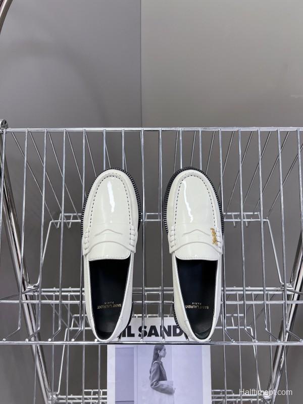 2025 Women Yves Saint Laurent White Leather Loafer KFY00350