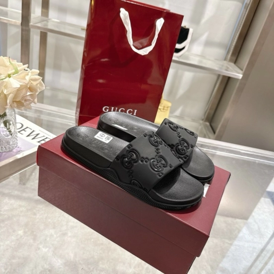 2025 Gucci Black Rubber Slippers