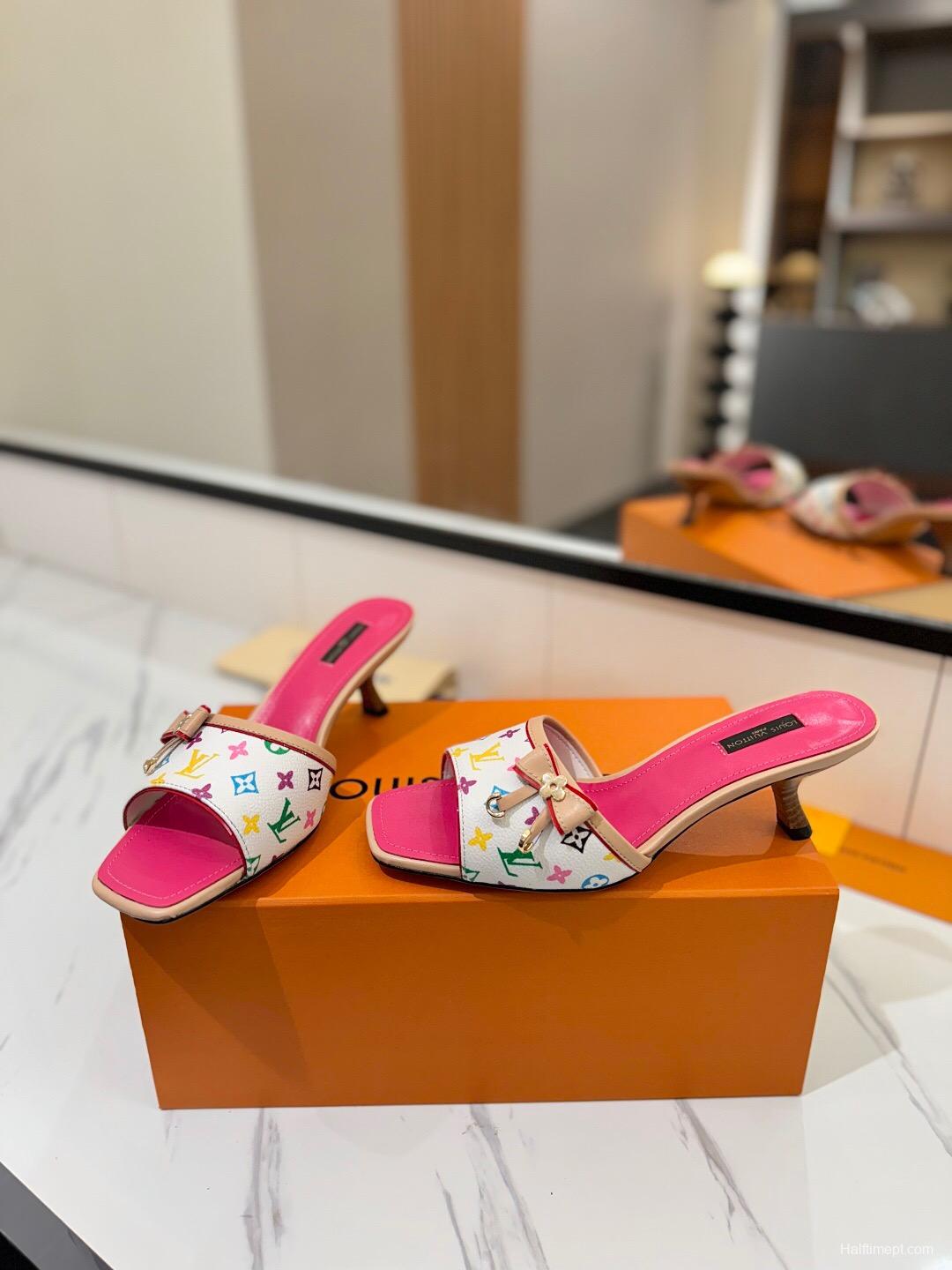 2025 Women LV Pink White Leather Sandals KFY00310