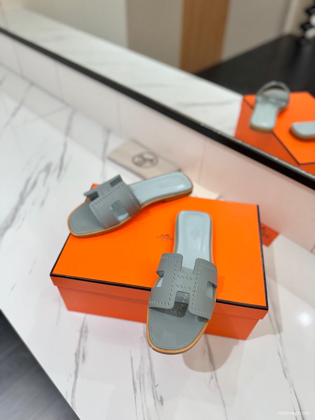 2025 Women Hermès Gray Leather Slippers H Style