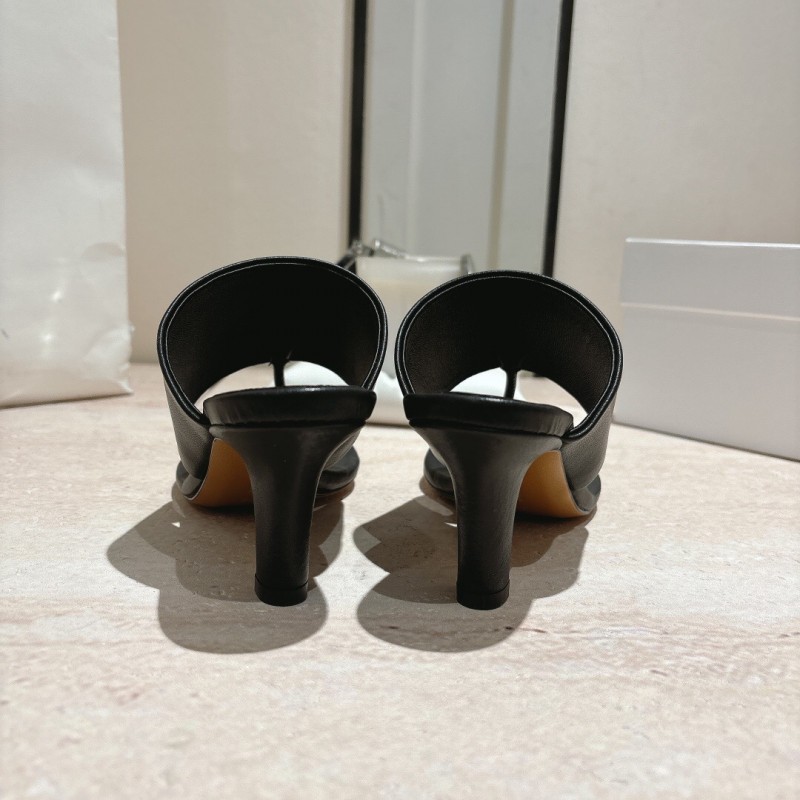 2025 Toteme Black Calf Leather Slippers KFY00280