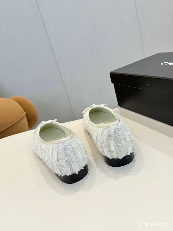 2025 Women Chanel White Black Lambskin Ballet Flats