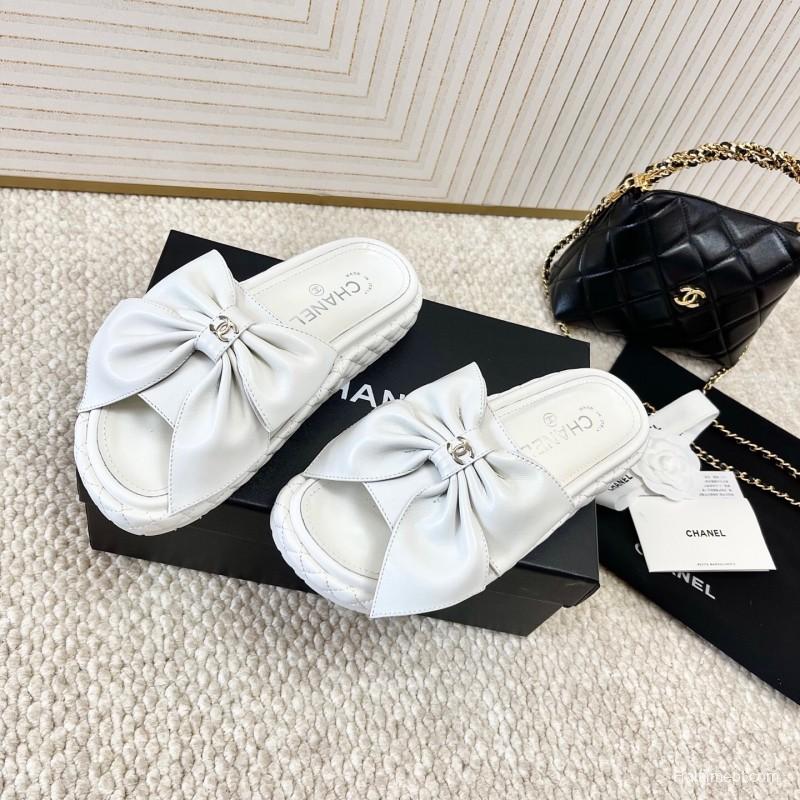 2025 Women Chanel White Leather Slippers Bow Detail KFY00310