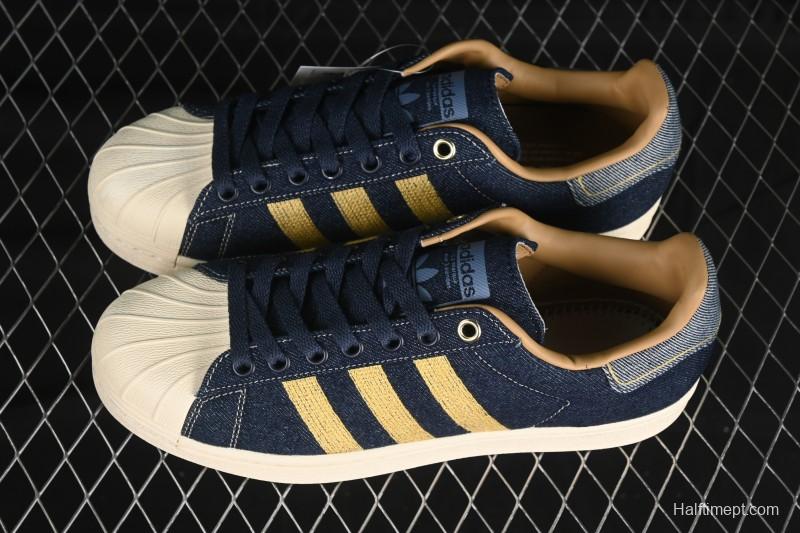 Adidas Superstar 82 Casual Sneakers with Shell Toe Design - JH5577