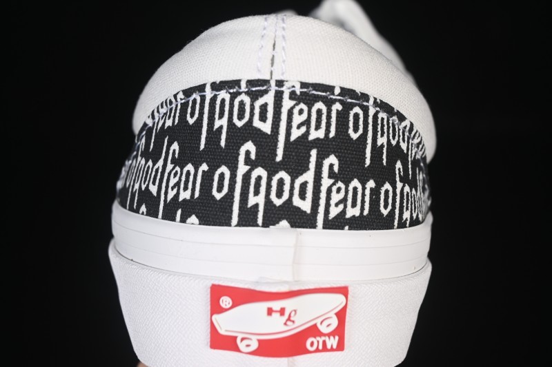 Vans Era 44 Low-Top Casual Skate Shoes with All-Over Logo Print - VN0A3MQ5PZP1
