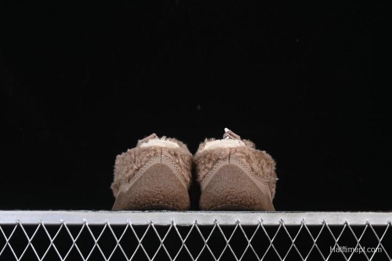 Keen Howser III Slide Winter Plush Casual Lifestyle Shoe - 1029435