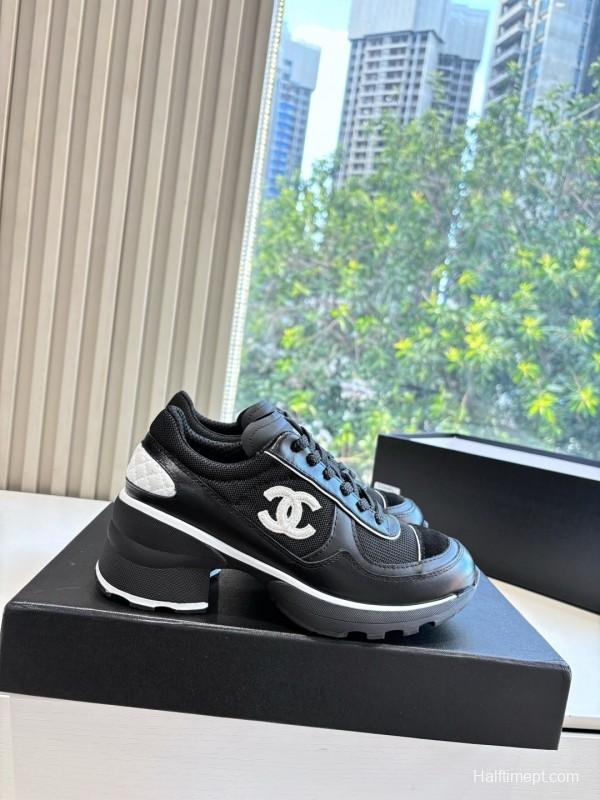 Chanel 2025 SS New Arrival High-Heel Two-Tone Casual Sneakers - KFY00320