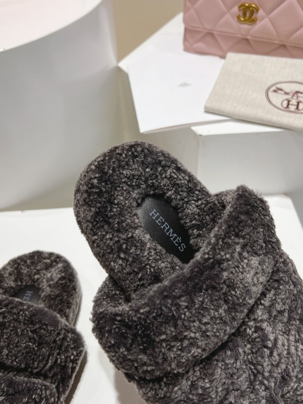 H Love Erjiu Full Wool Slippers with Slight Curly Wool Design - LY00270