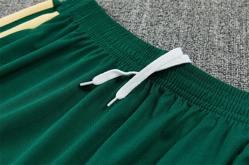 2026 Real Madrid Green & Cream  Short Sleeve+Soccer Shorts