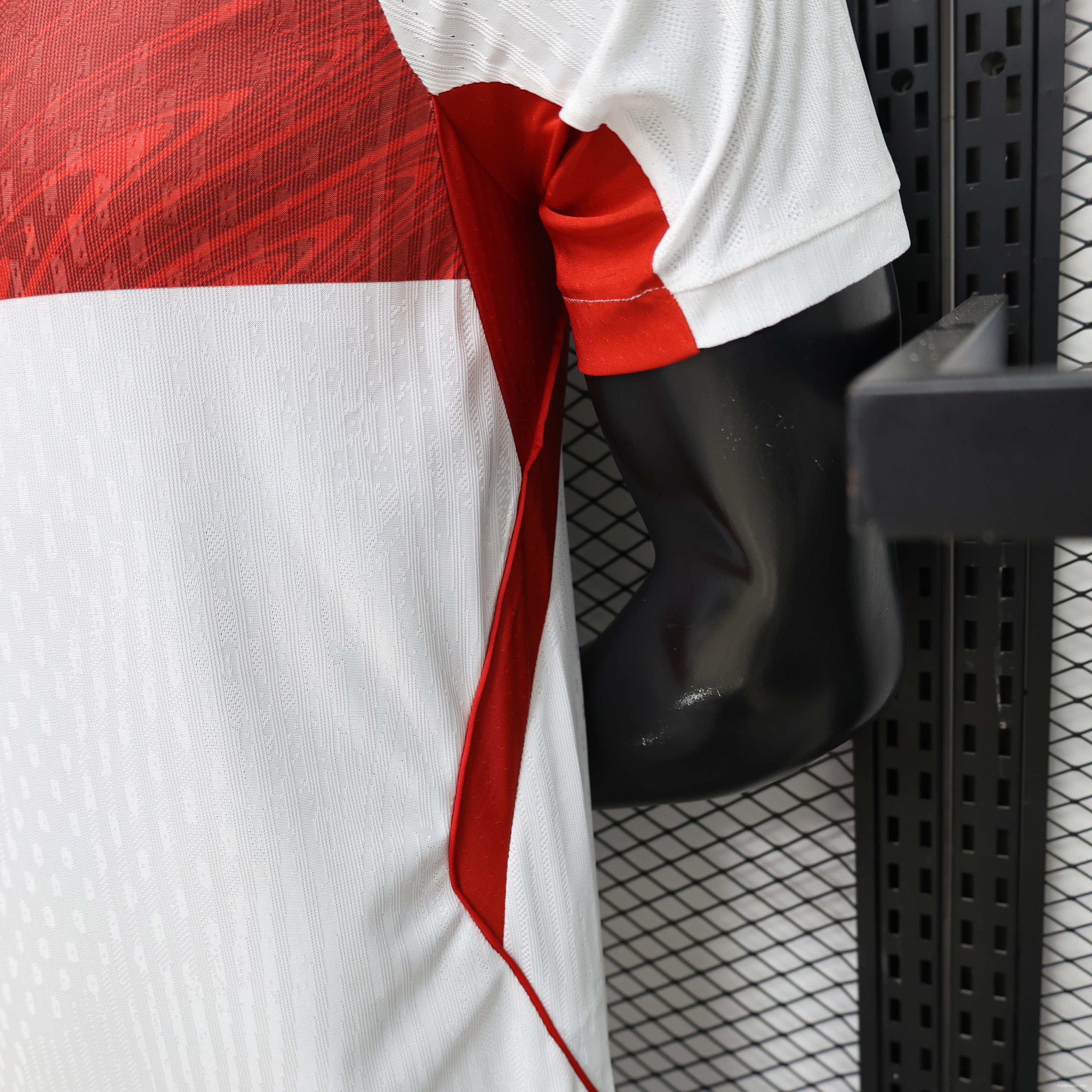 Player Version 26/27 Turkey  Away  White & Red Flag Panel Jersey