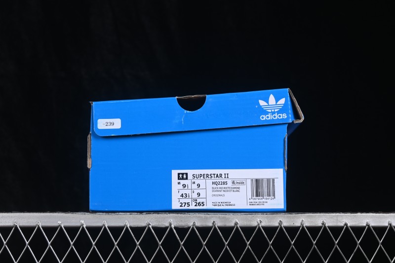 Adidas Originals Superstar II Retro Sneakers with Shell-Toe Design - HQ2285