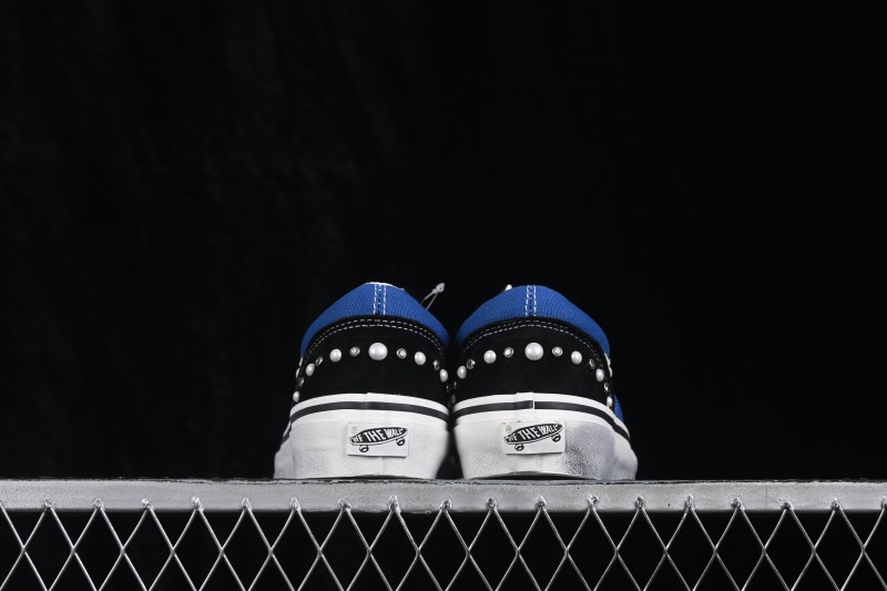 Vans Old Skool Low Top Casual Skateboarding Shoes - VN000E8VYA6