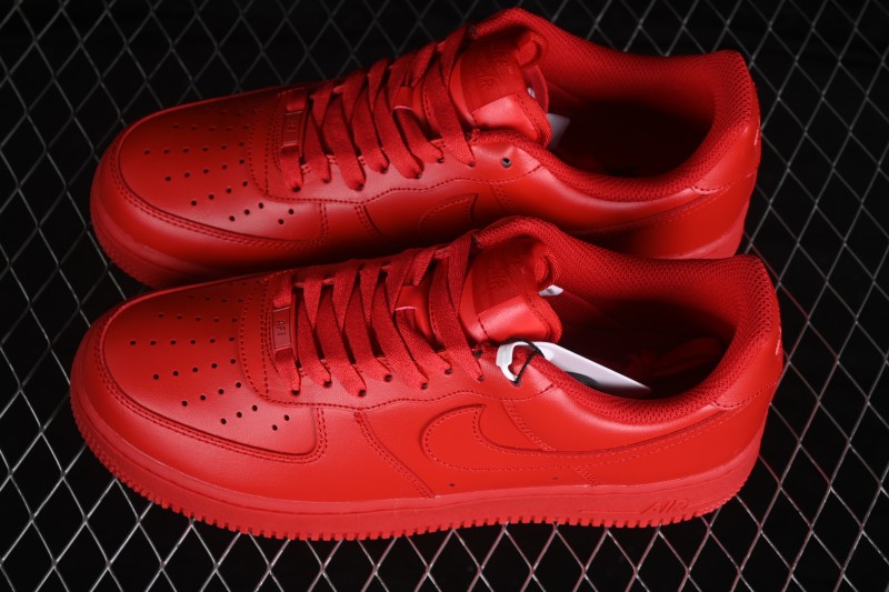 Nike Air Force 1 '07 Low Basketball Shoes with Classic Red Leather Upper