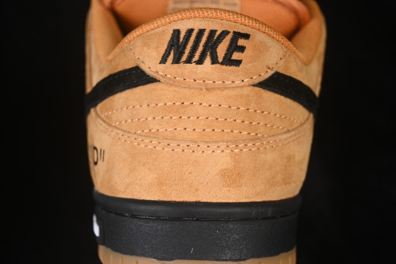 Nike SB Dunk Low Skateboarding Shoes with Cushioned Collar - BQ6817-204