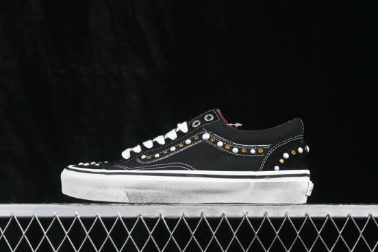 Vans Old Skool Low-Top Casual Skateboarding Shoes - VN000S52BLK
