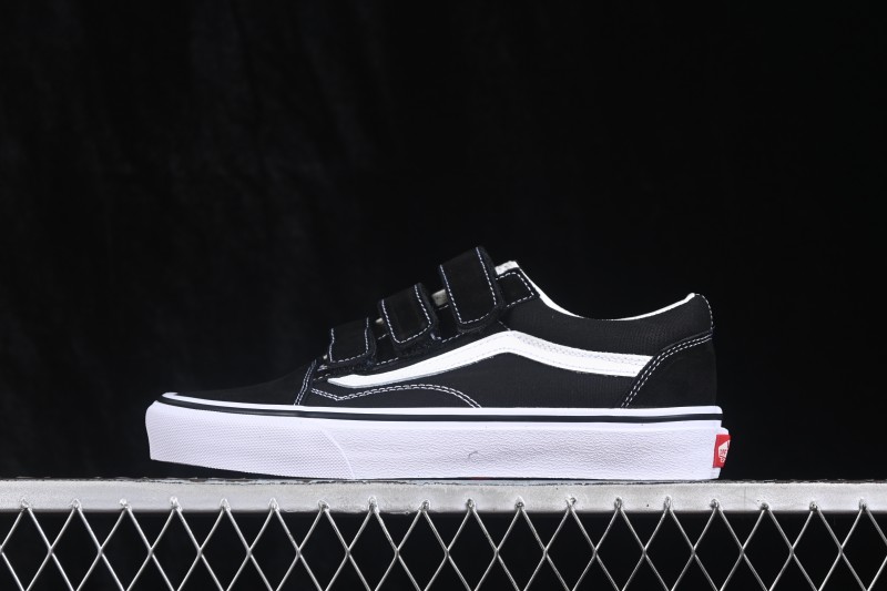 Vans Old Skool Low-Top Casual Skateboarding Shoes with Hook-and-Loop Closure - VN0A3D29OIU