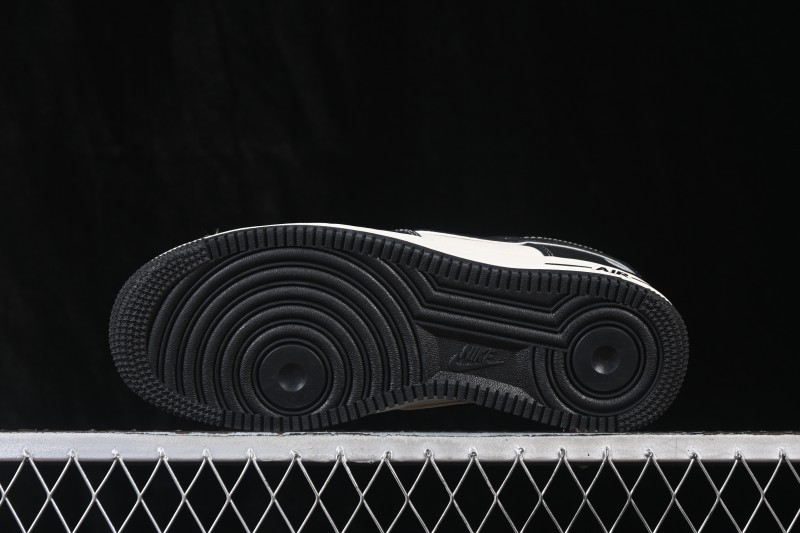 Nike Air Force 1 '07 Low Collaborative Skateboarding Shoes with Full-Length Air Cushion - DW8806-003