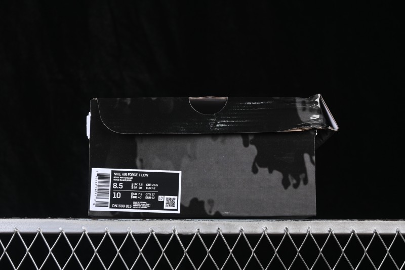 Nike Air Force 1 '07 Low Casual Sneakers with Full-Length Air Cushion - DN1688-815