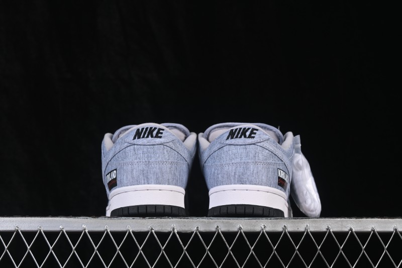 Nike SB Dunk Low Skateboarding Shoes with Cushioned Collar - IF0673-001