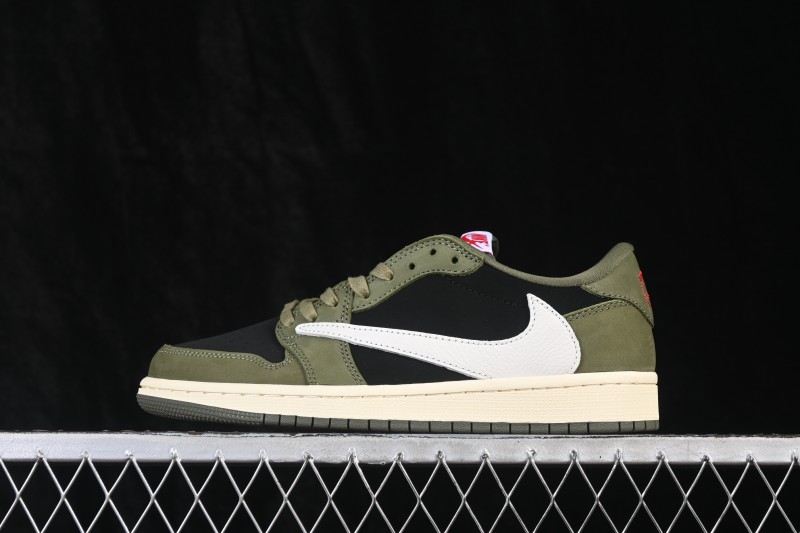 Nike Travis Scott x Air Jordan 1 Low OG Sneakers with Reversed Swoosh Design - DM7866-002