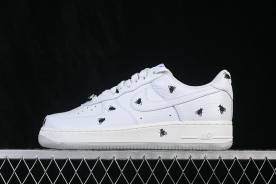 Nike Air Force 1 '07 Low "Fly Pack" Retro Basketball Sneakers with Premium Full-Grain Leather - IM3081-100