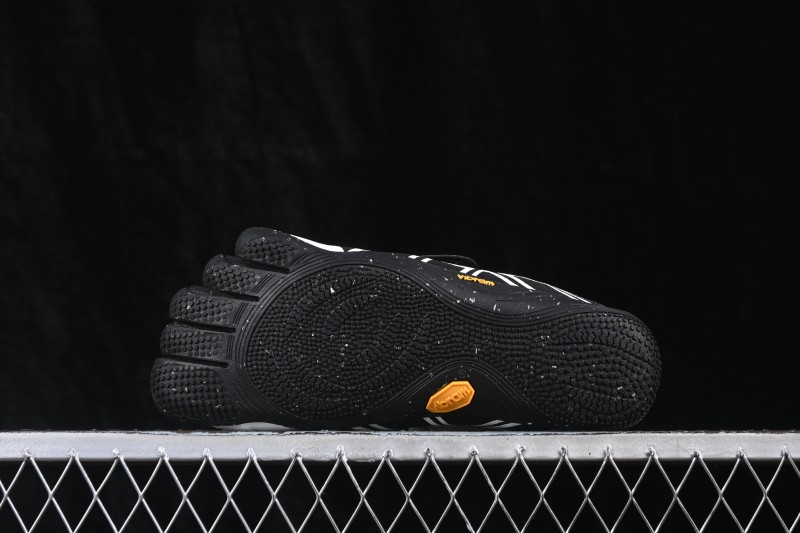 Vibram GroundSplay Barefoot Training Squat Support Quick-Dry Five-Toe Shoes - 26M8802 Black Ivory