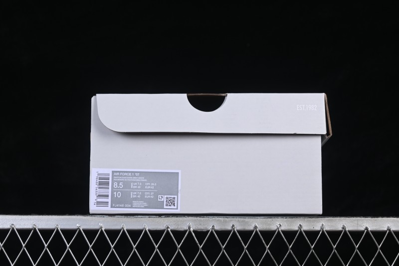 Nike Air Force 1 '07 Low Classic Basketball Shoes with Full-Length Air Cushion - FJ4146-004