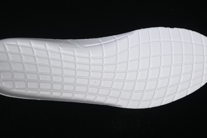 Nike Vomero 5 Retro Running Shoes with Mesh and Synthetic Overlays - FN8361-100