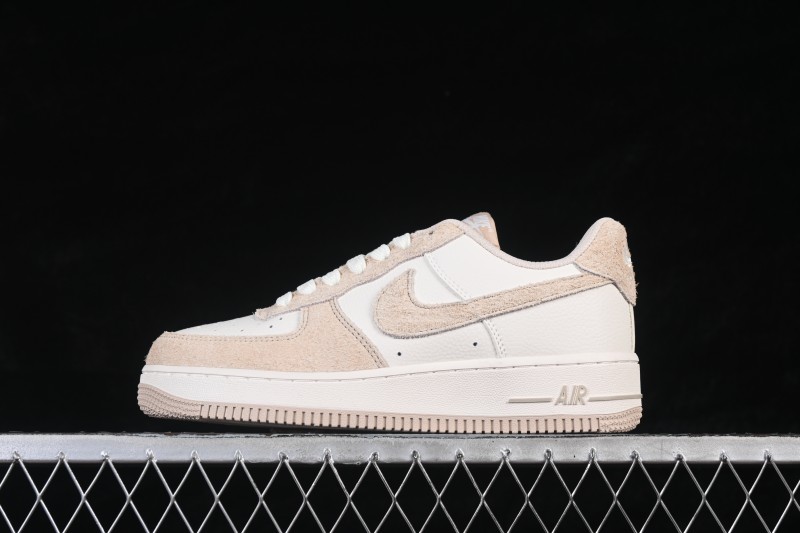 Nike Air Force 1 '07 Low Casual Skateboarding Shoes with Cream and Light Grey Colorway - HQ3905-001