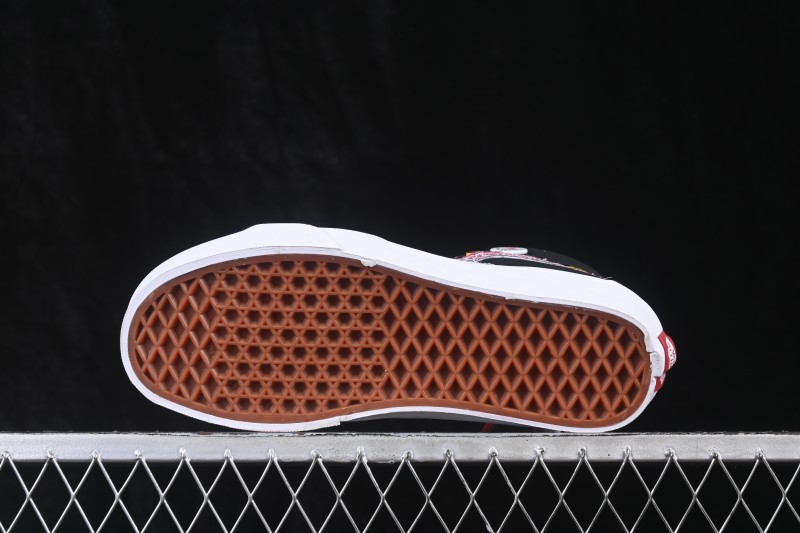 Vans Sk8-Mid Casual Skateboarding Shoes with Classic Design - VN000EGY619