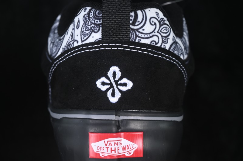 Vans Knu Skool Low-Top Casual Skateboarding Shoes - VN0009QC65BT1