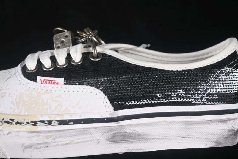 Vans Authentic 44 Premium Low-Top Skateboarding Shoes - VN000DB8MCG