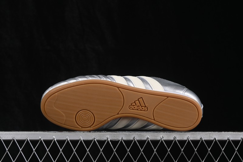 Adidas Originals Taekwondo Low-Top Training Shoes with Wraparound Fit and Non-Slip Sole - JS4023