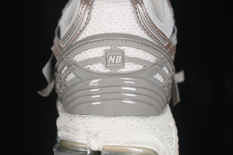 New Balance 1906 Retro Running Shoes with Breathable Mesh and T-Beam Arch Support - U19063VV