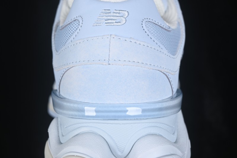New Balance 9060 Retro Running Shoes with ABZORB Cushioning and Suede Overlays - U90607KM