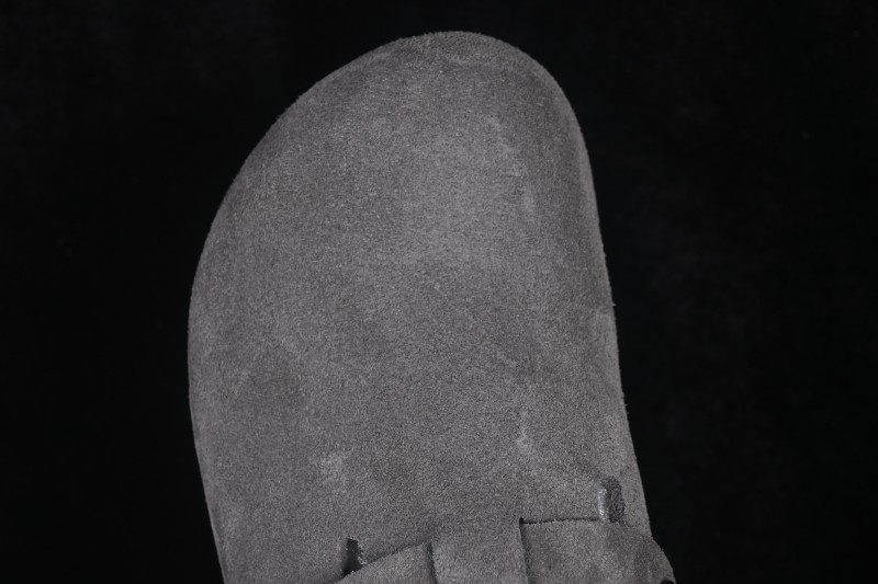 Birkenstock Gizeh Sandals with Soft Leather Velvet Uppers and Cozy Fleece Lining - 0560771